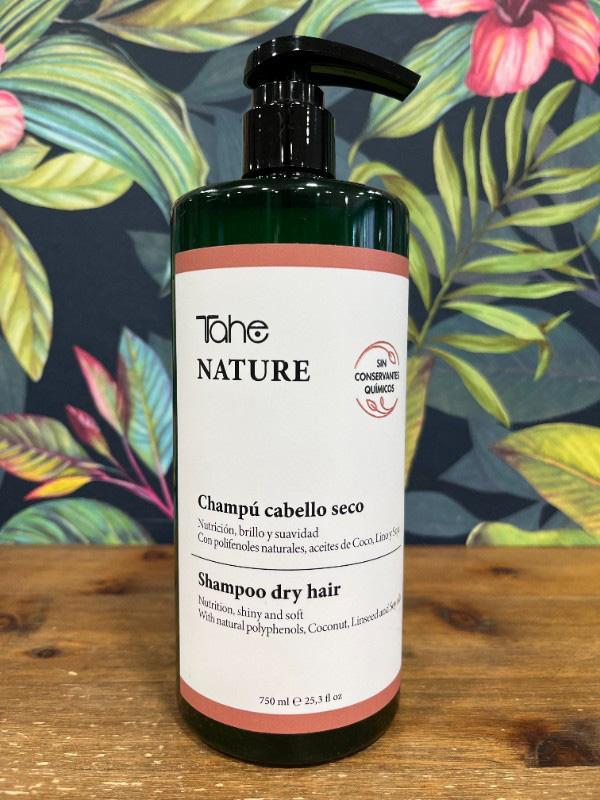 Shampooing cheveux secs sans sulfates, avec conservateurs naturels